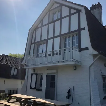 Fernley De Panne